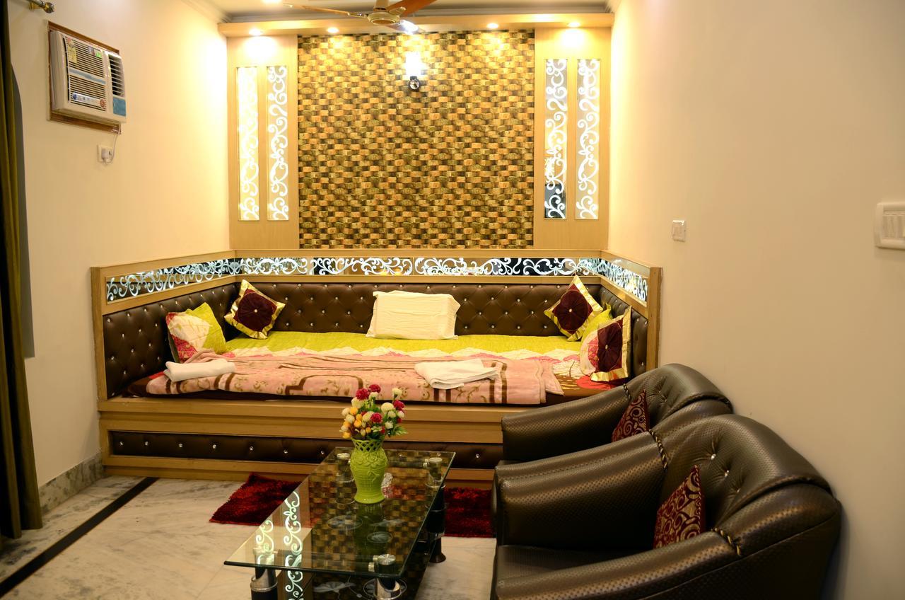 Taj Square A Luxurious Family Homestay Agra  Exterior photo