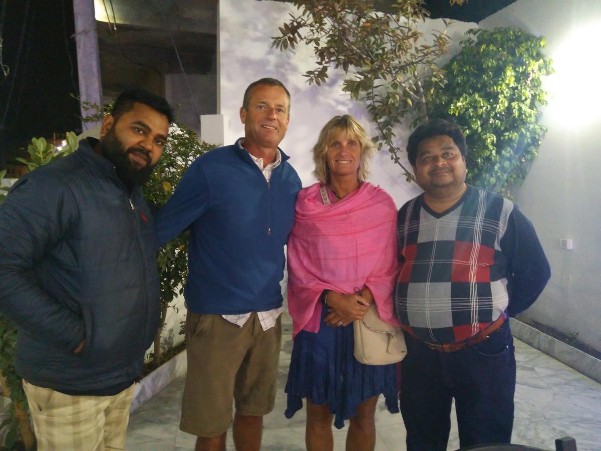 Taj Square A Luxurious Family Homestay Agra  Exterior photo