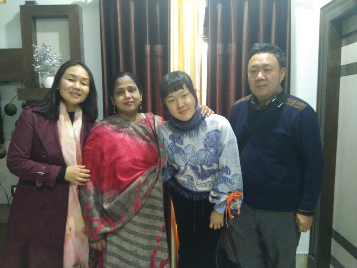 Taj Square A Luxurious Family Homestay Agra  Exterior photo