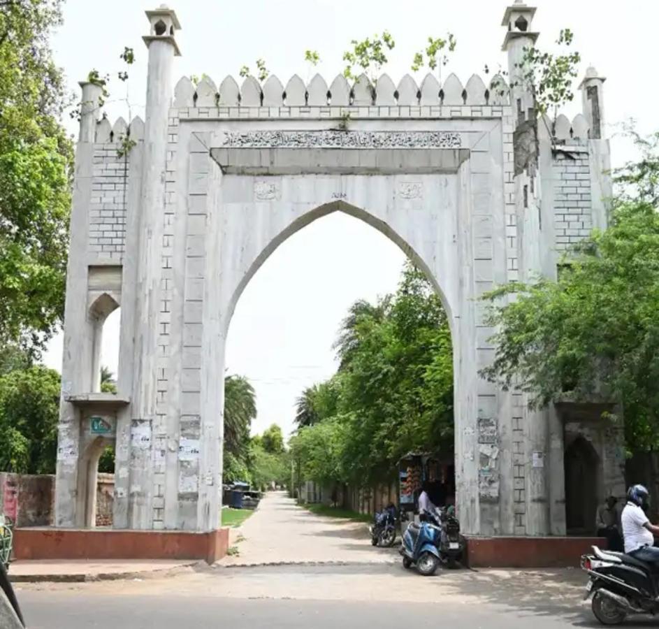 Taj Square A Luxurious Family Homestay Agra  Exterior photo